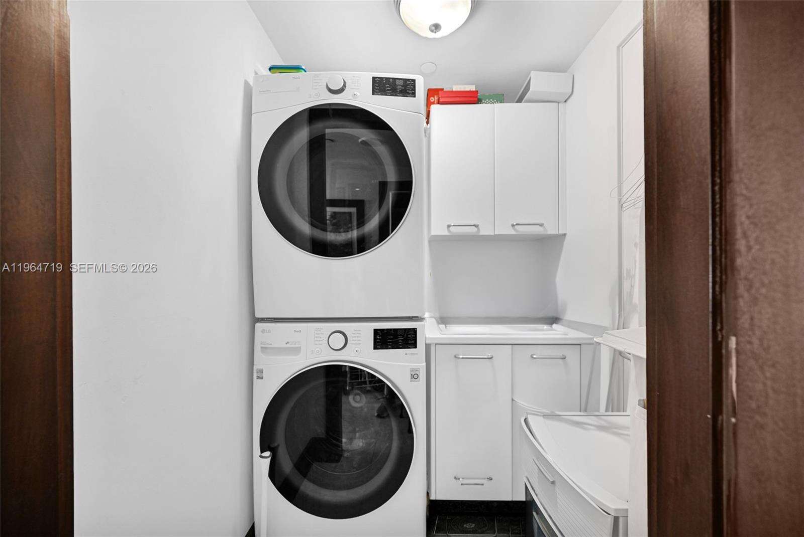 JADE RESIDENCES AT BRICKELL BAY - 1331 Brickell Bay Dr, Miami, FL 33131 | Picture 48