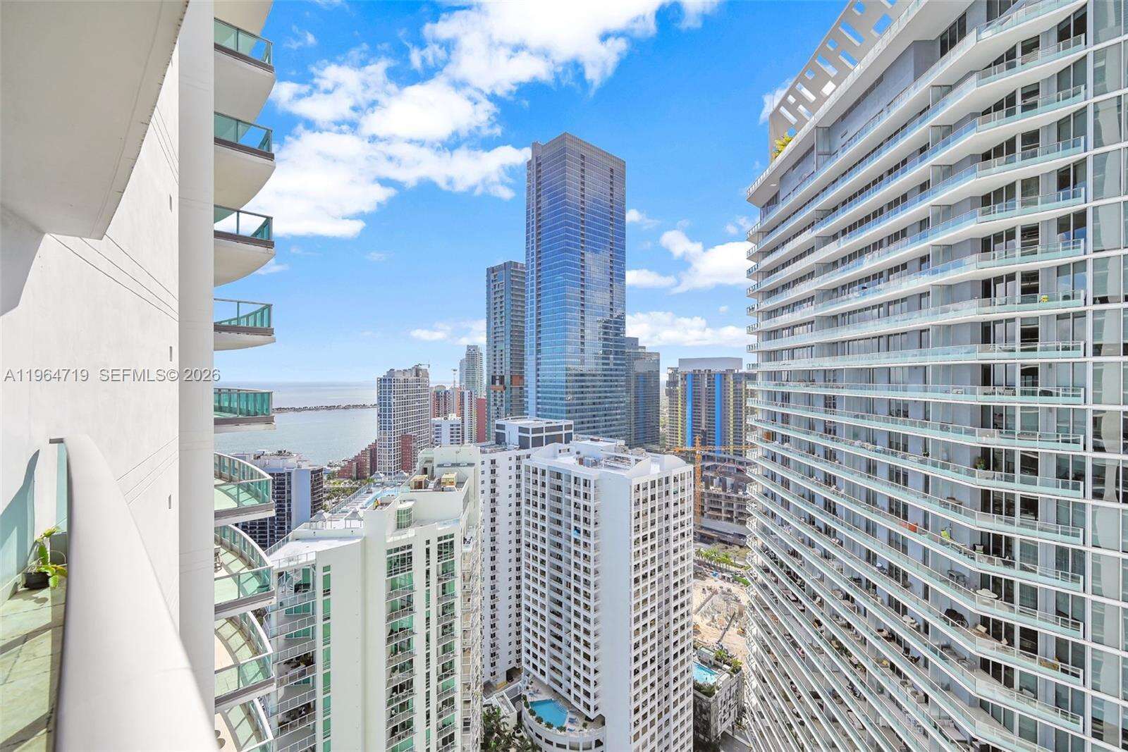 JADE RESIDENCES AT BRICKELL BAY - 1331 Brickell Bay Dr, Miami, FL 33131 | Picture 10