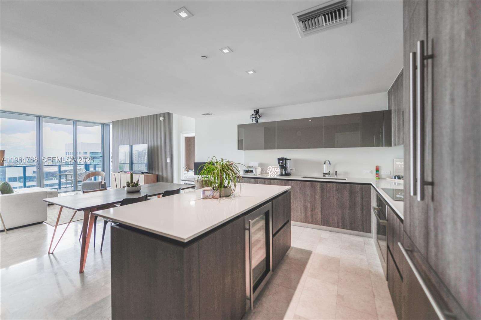 Rise Brickell at 88 7 St, Miami, FL 33130 - For Sale photo 4