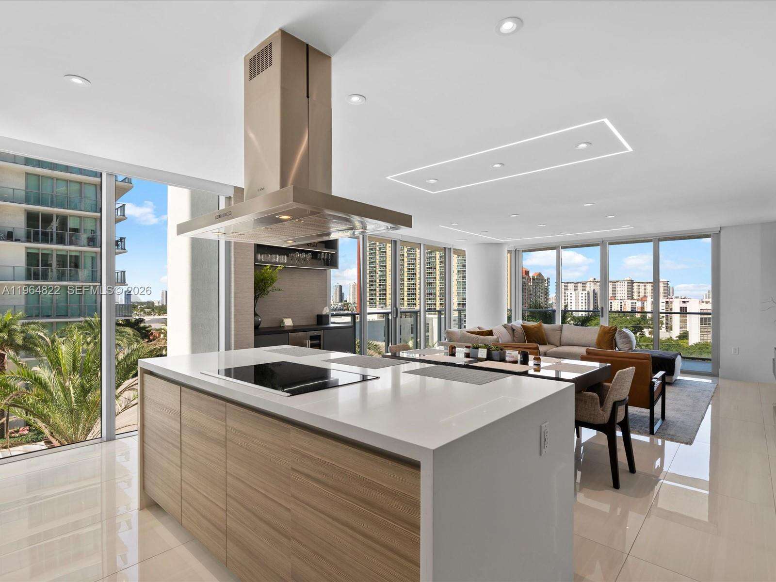 PARQUE TOWERS - 300 Sunny Isles Blvd, Sunny Isles Beach, FL 33160 | Picture 1