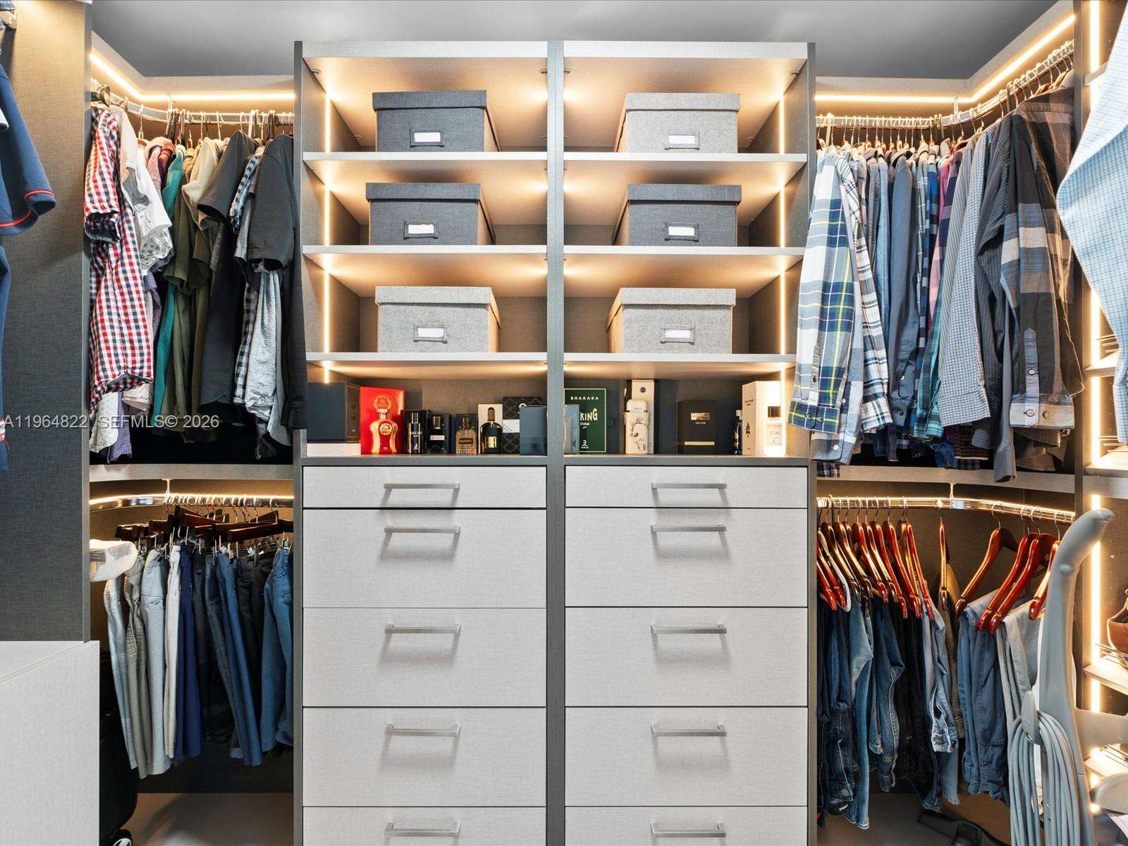 PARQUE TOWERS - 300 Sunny Isles Blvd, Sunny Isles Beach, FL 33160 | Picture 30