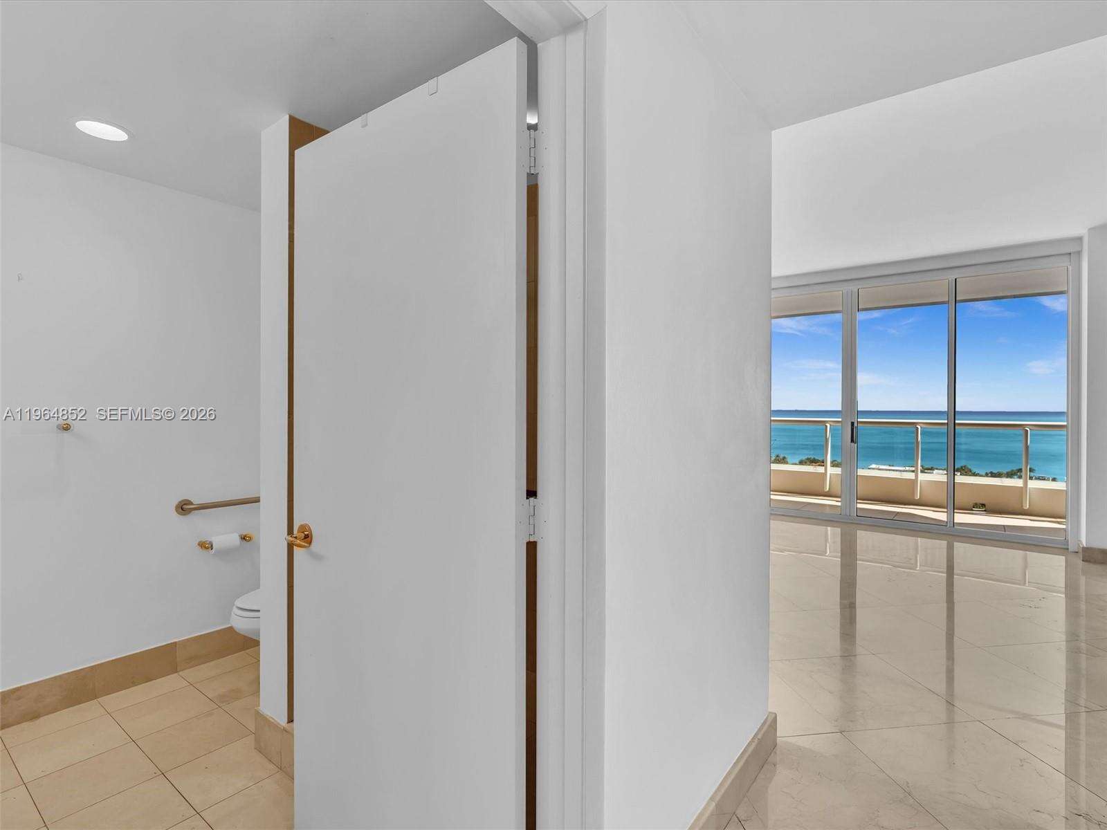 ATLANTIC II AT THE POINT - 21150 Point Pl, Aventura, FL 33180 | Picture 17