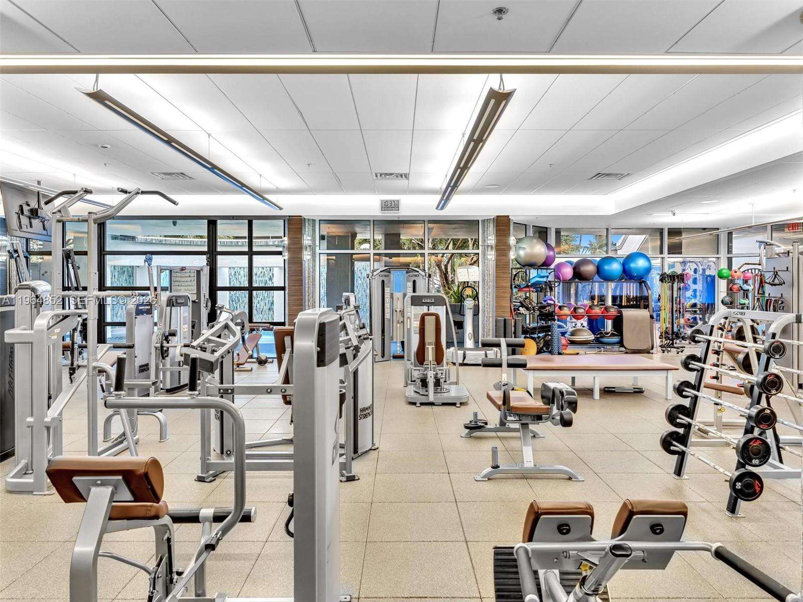 ATLANTIC II AT THE POINT - 21150 Point Pl, Aventura, FL 33180 | Picture 40