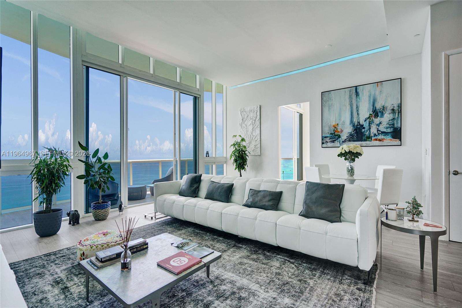 TDR TOWER II - 15901 Collins Ave, Sunny Isles Beach, FL 33160 | Picture 1