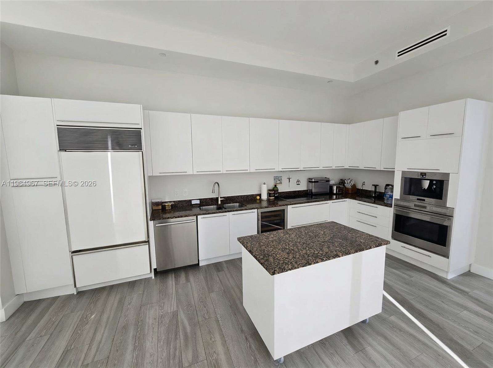 TDR TOWER II - 15901 Collins Ave, Sunny Isles Beach, FL 33160 | Picture 7