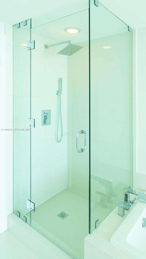Paraiso Bay at 650 32 St, Miami, FL 33137 - For Sale photo 12
