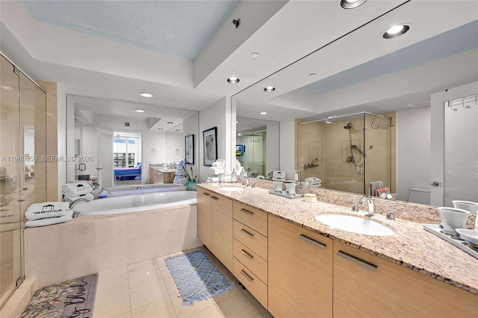 BEACH CLUB TWO - 1830 Ocean Dr, Hallandale Beach, FL 33009 | Picture 14