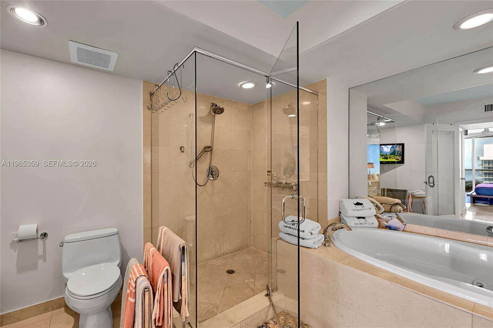 BEACH CLUB TWO - 1830 Ocean Dr, Hallandale Beach, FL 33009 | Picture 15