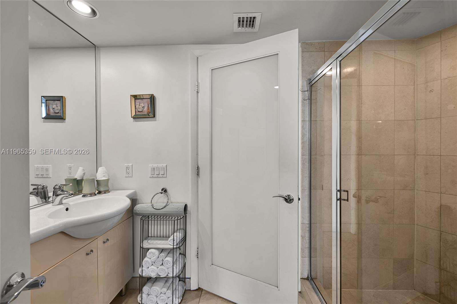 BEACH CLUB TWO - 1830 Ocean Dr, Hallandale Beach, FL 33009 | Picture 16