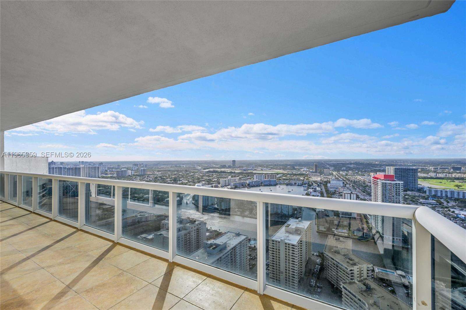 BEACH CLUB TWO - 1830 Ocean Dr, Hallandale Beach, FL 33009 | Picture 20