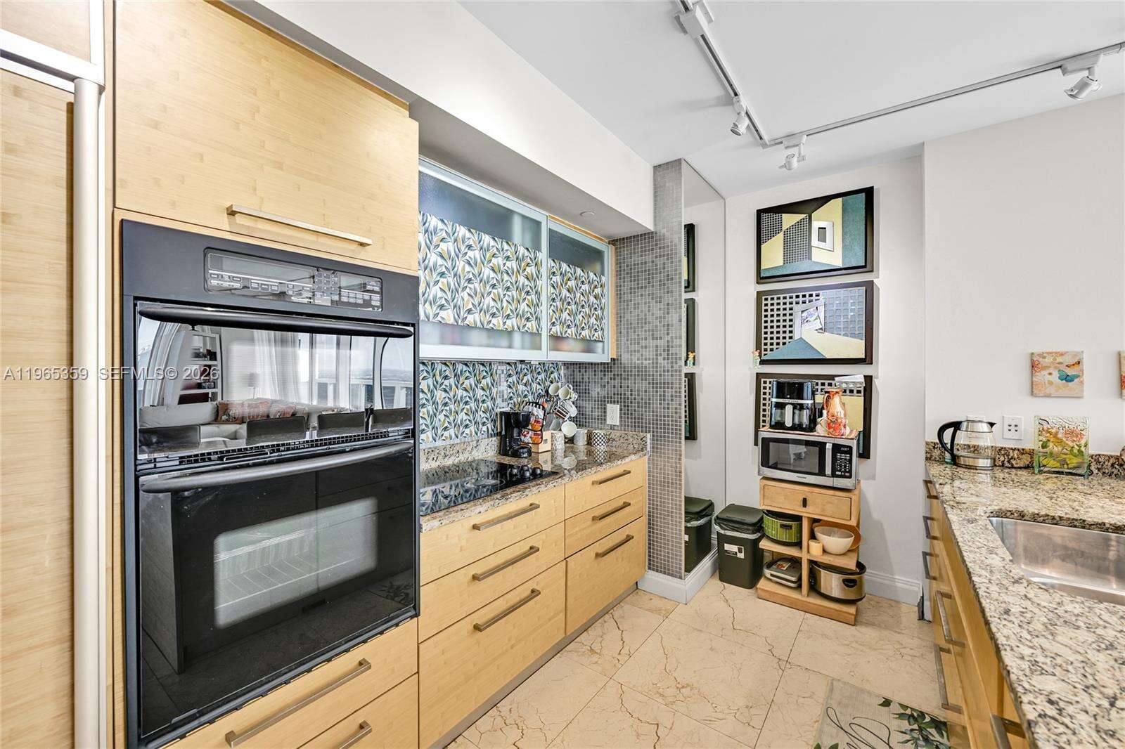 BEACH CLUB TWO - 1830 Ocean Dr, Hallandale Beach, FL 33009 | Picture 8