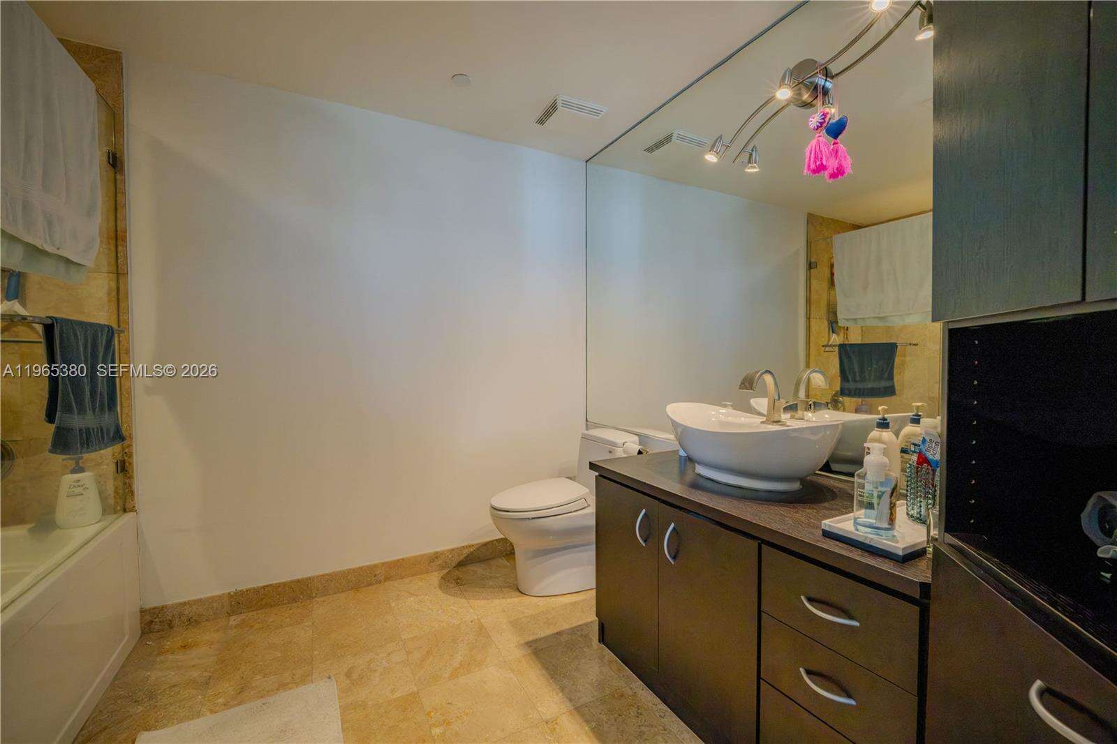 Wind By Neo at Miami, FL 33130 - For Sale photo 15