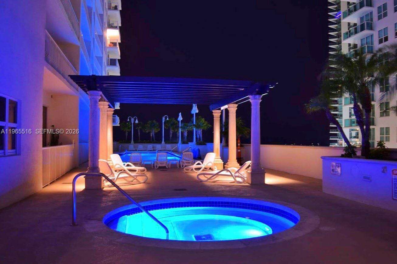 The Club At Brickell Bay at 1200 Brickell Bay Dr, Miami, FL 33131 - For Sale photo 27