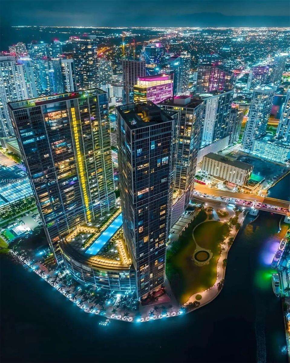Icon Brickell 1 at 475 Brickell Ave, Miami, FL 33131 - For Sale photo 15