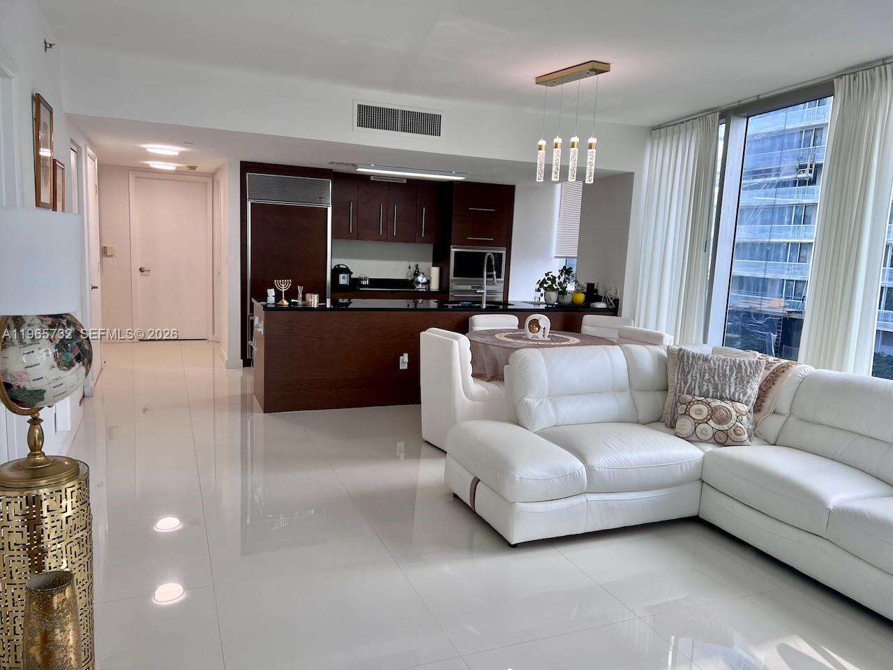 Icon Brickell 1 at 475 Brickell Ave, Miami, FL 33131 - For Sale photo 7