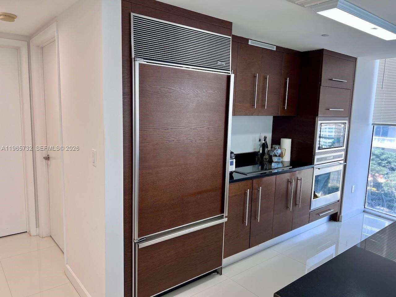 Icon Brickell 1 at 475 Brickell Ave, Miami, FL 33131 - For Sale photo 8