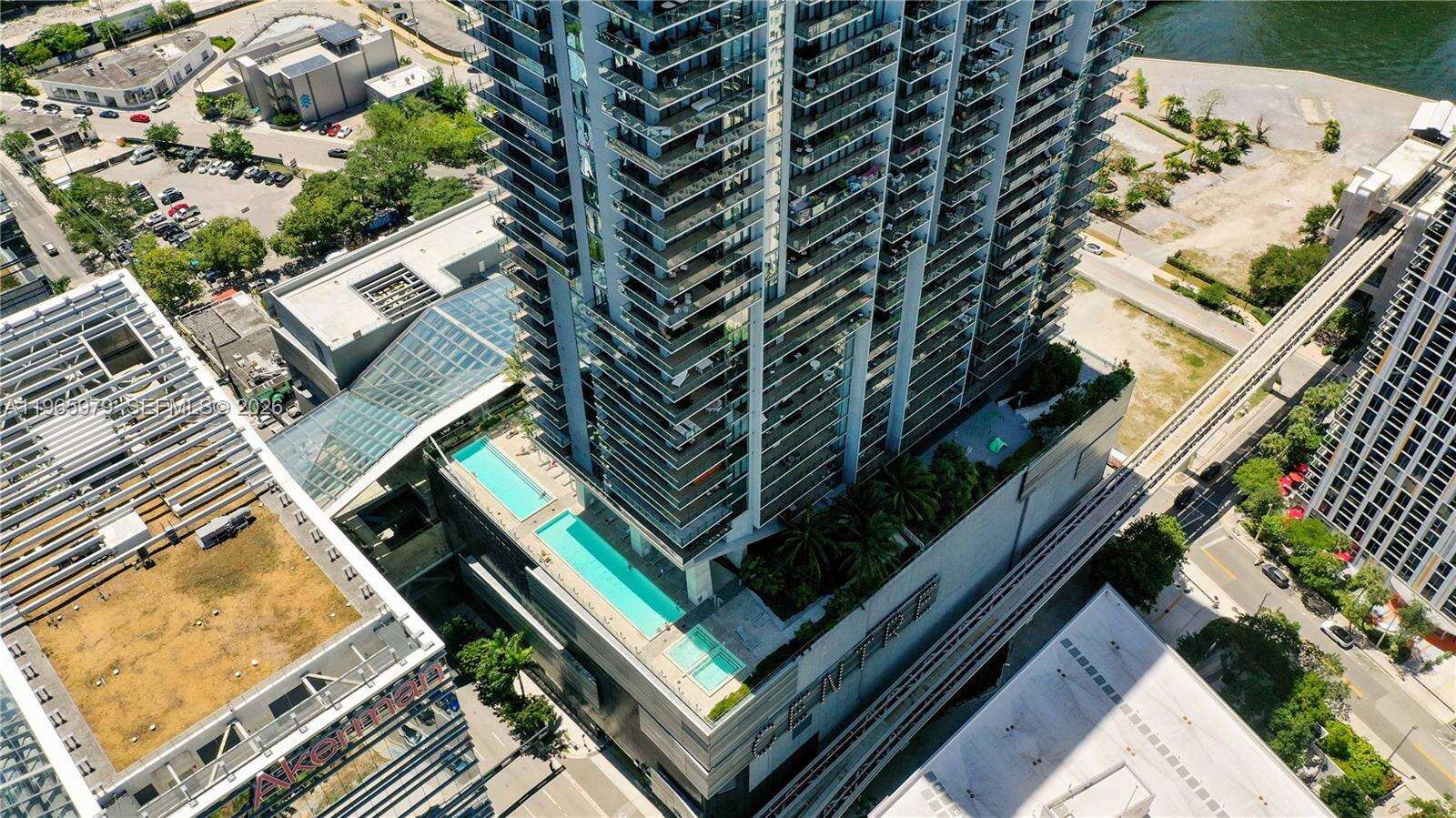 Reach Brickell at 68 6 St, Miami, FL 33131 - For Sale photo 37