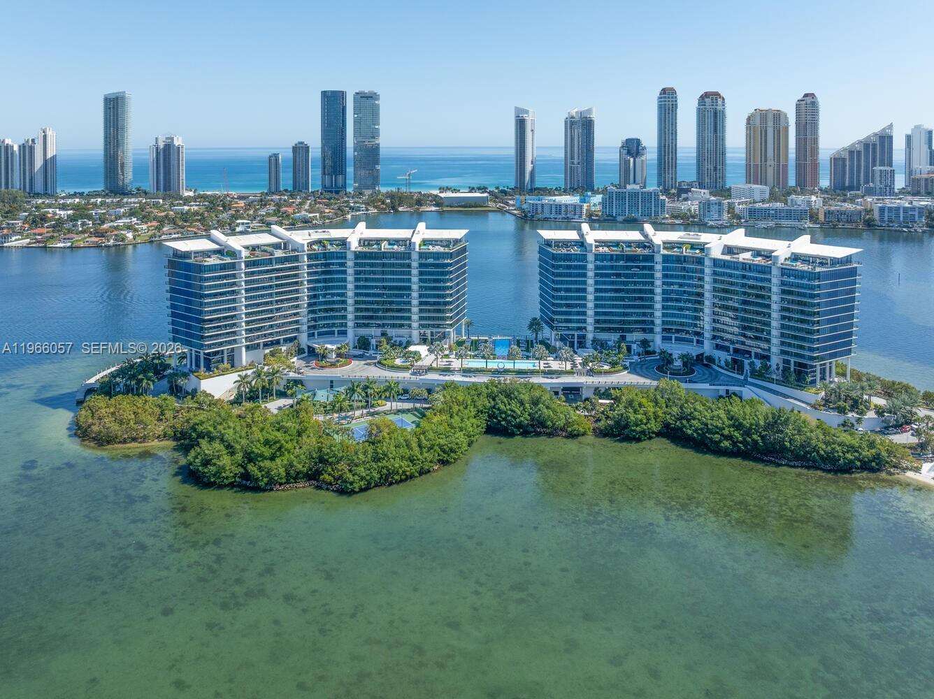 PRIVE - 5500 Island Estates Dr, Aventura, FL 33160 | Picture 2