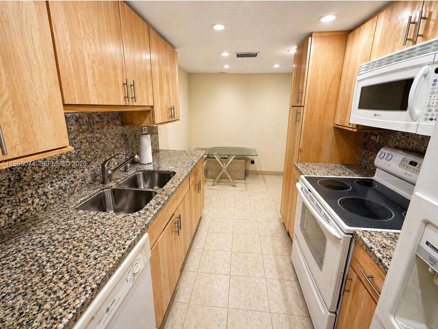 Maison Grande at 6039 Collins Ave, Miami Beach, FL 33140 - For Sale photo 15