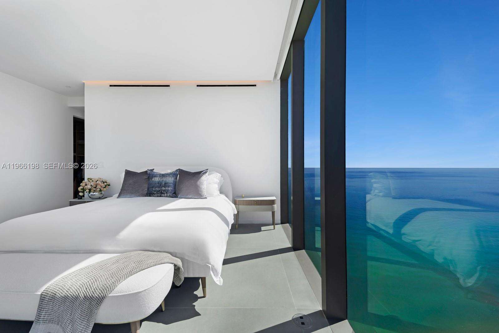 2000 OCEAN - 2000 Ocean Dr, Hallandale Beach, FL 33009 | Picture 13