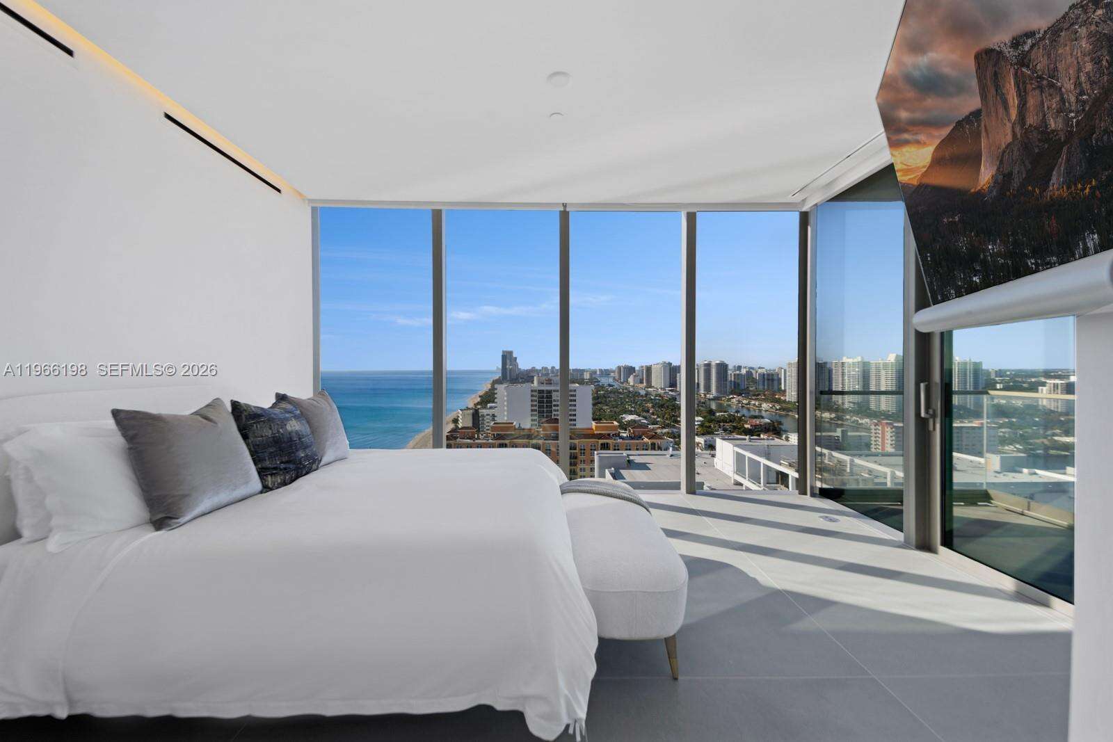 2000 OCEAN - 2000 Ocean Dr, Hallandale Beach, FL 33009 | Picture 16