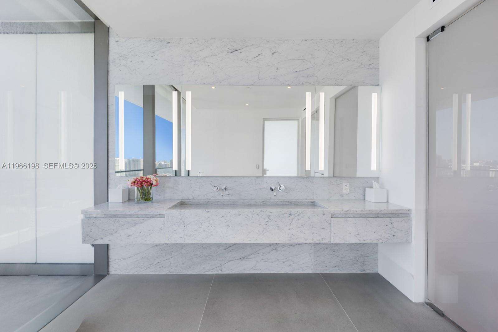 2000 OCEAN - 2000 Ocean Dr, Hallandale Beach, FL 33009 | Picture 22