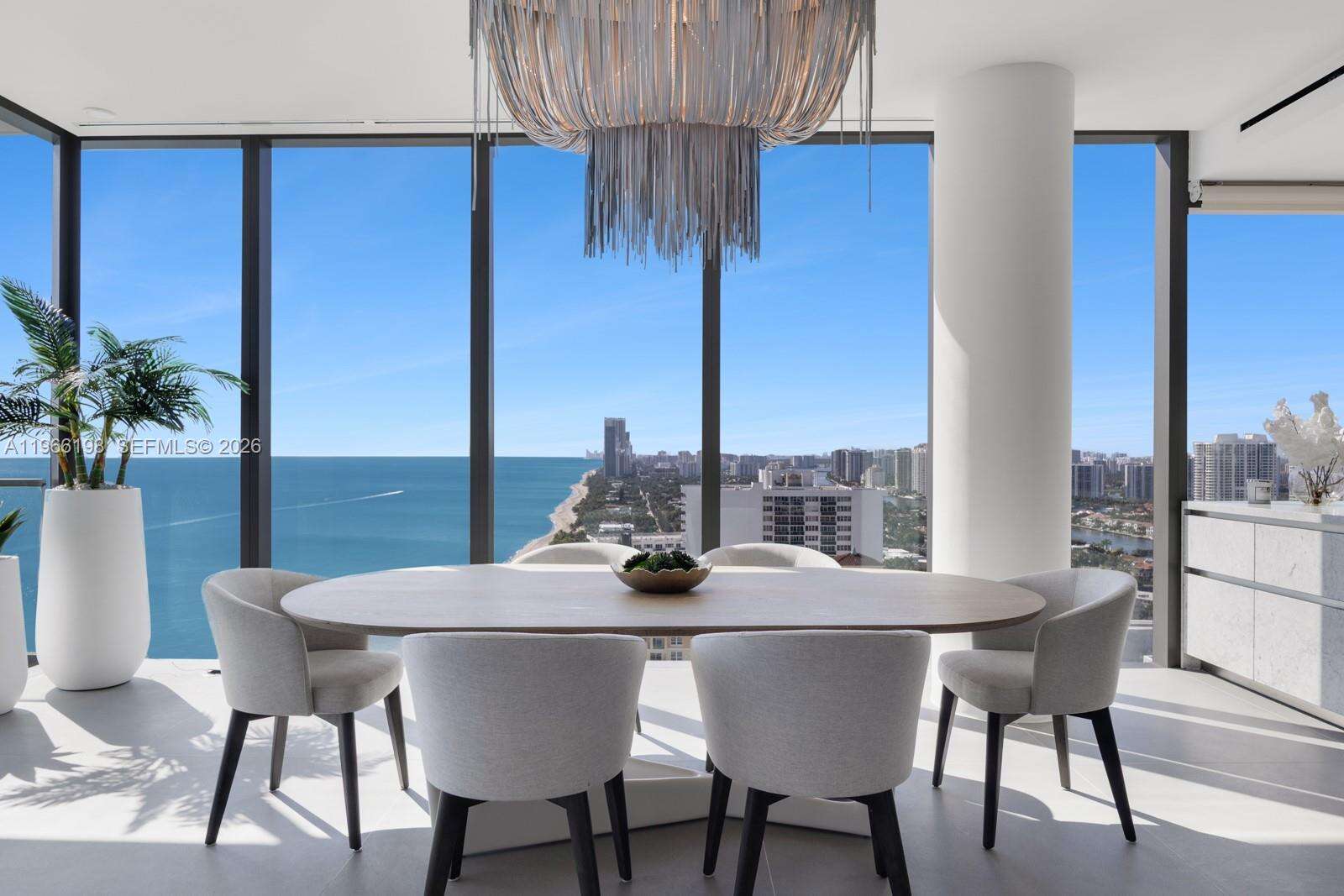 2000 OCEAN - 2000 Ocean Dr, Hallandale Beach, FL 33009 | Picture 9