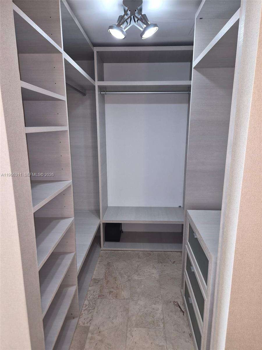 Rise Brickell at 88 7 St, Miami, FL 33130 - For Sale photo 7