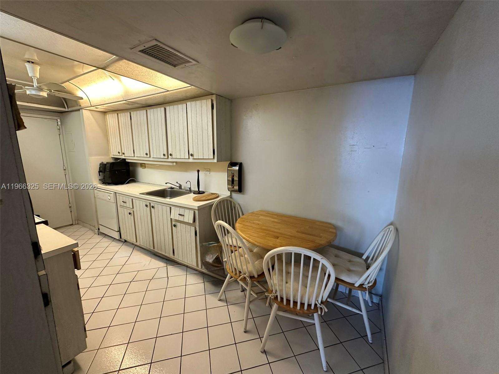 Maison Grande at 6039 Collins Ave, Miami Beach, FL 33140 - For Sale photo 17