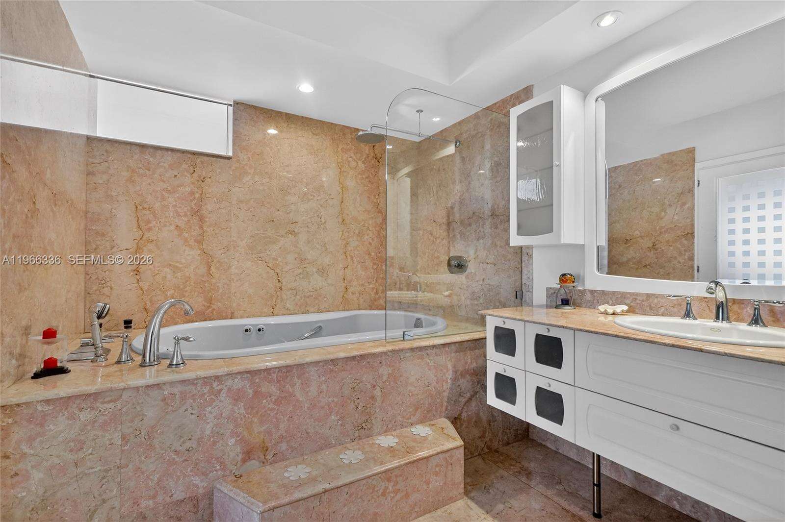 THE PINNACLE - 17555 Collins Ave, Sunny Isles Beach, FL 33160 | Picture 57