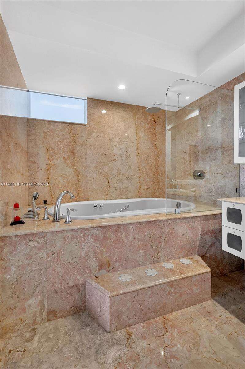 THE PINNACLE - 17555 Collins Ave, Sunny Isles Beach, FL 33160 | Picture 59