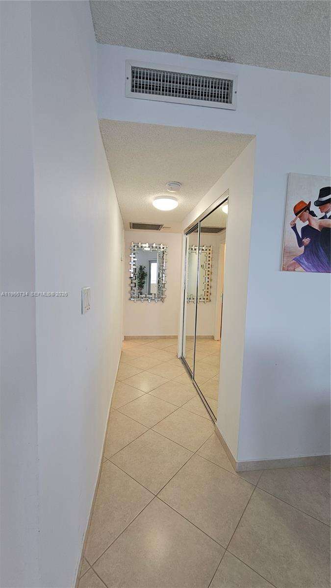 The Hemispheres at 1980 Ocean Dr, Hallandale Beach, FL 33009 - For Sale photo 11