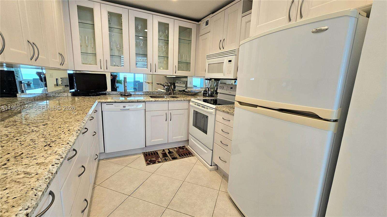 The Hemispheres at 1980 Ocean Dr, Hallandale Beach, FL 33009 - For Sale photo 4