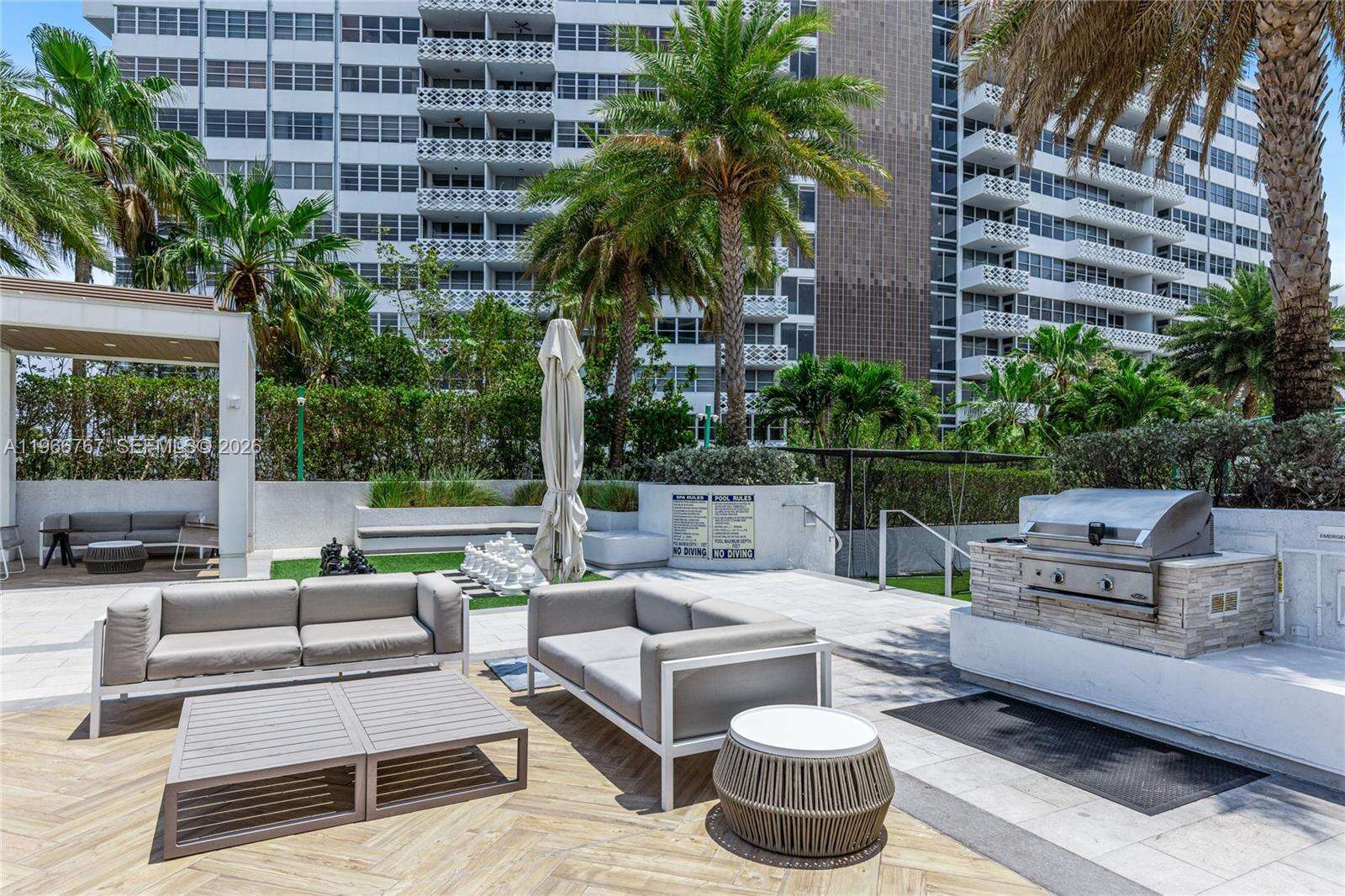 THE GRAND VENETIAN - 10 Venetian Way, Miami Beach, FL 33139 | Picture 25