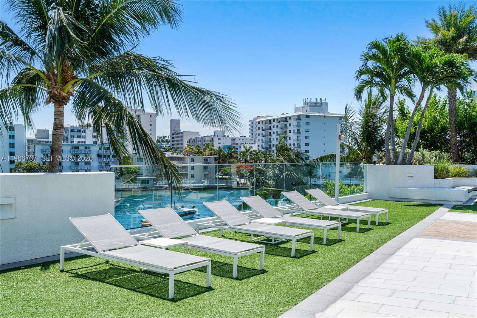 THE GRAND VENETIAN - 10 Venetian Way, Miami Beach, FL 33139 | Picture 28