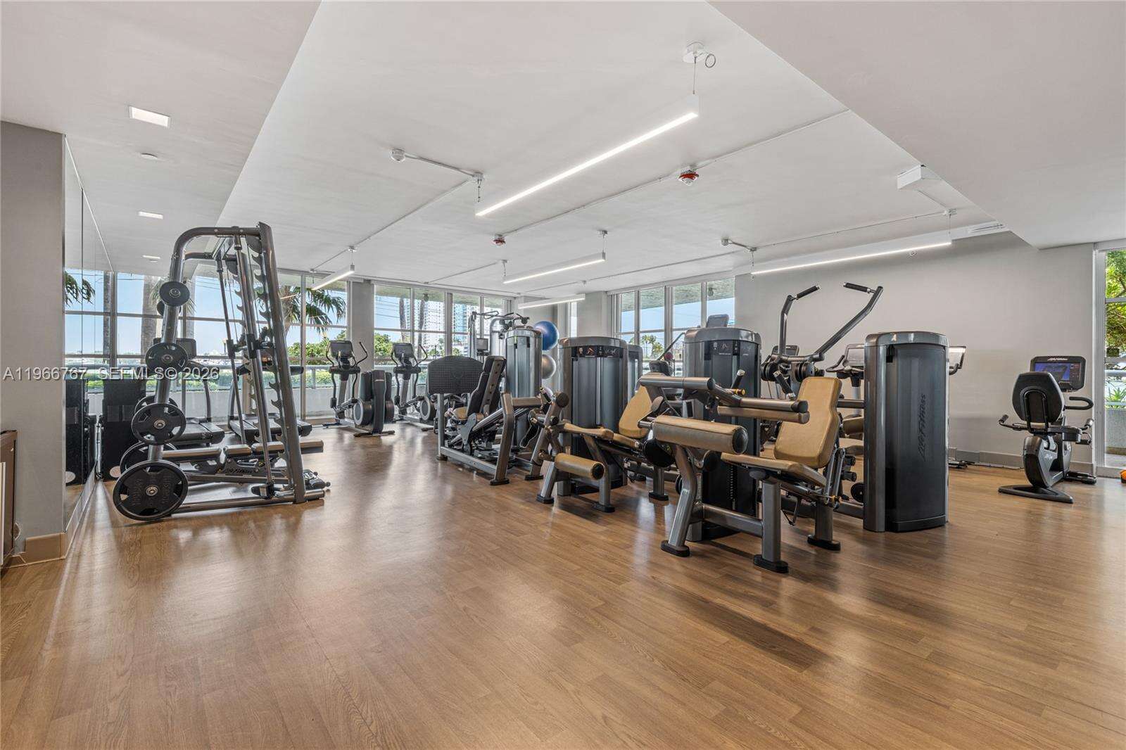 THE GRAND VENETIAN - 10 Venetian Way, Miami Beach, FL 33139 | Picture 29