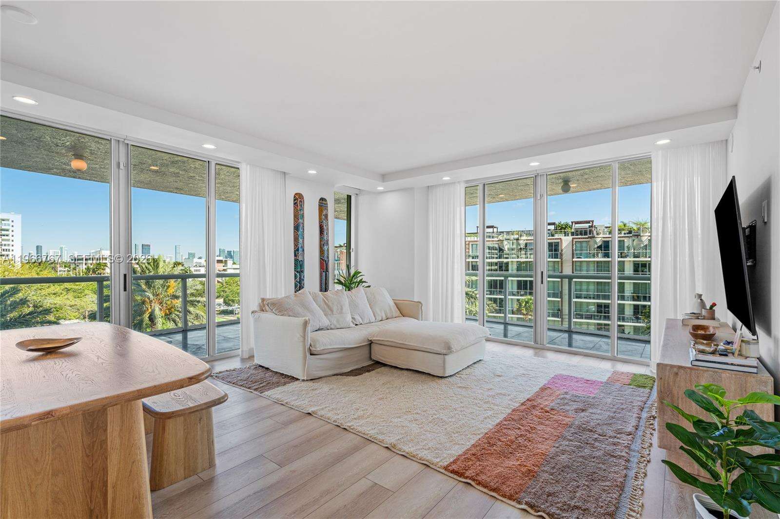 THE GRAND VENETIAN - 10 Venetian Way, Miami Beach, FL 33139 | Picture 5