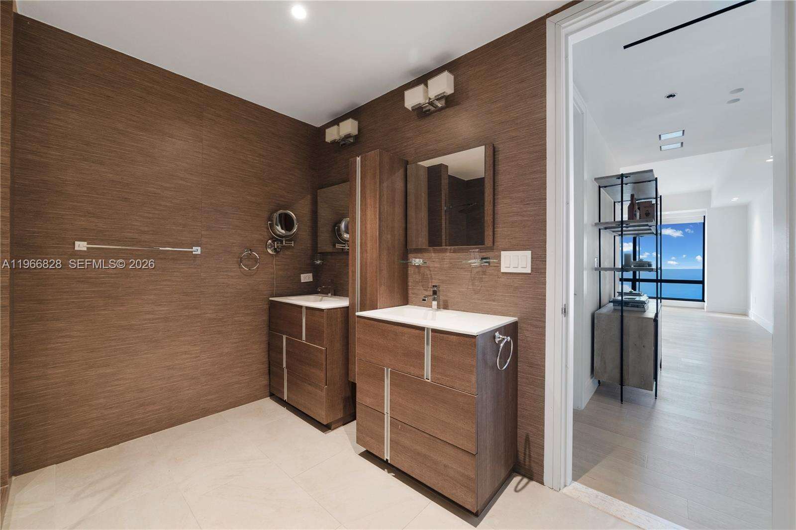 MILLENNIUM TOWER - 1425 Brickell Ave, Miami, FL 33131 | Picture 15