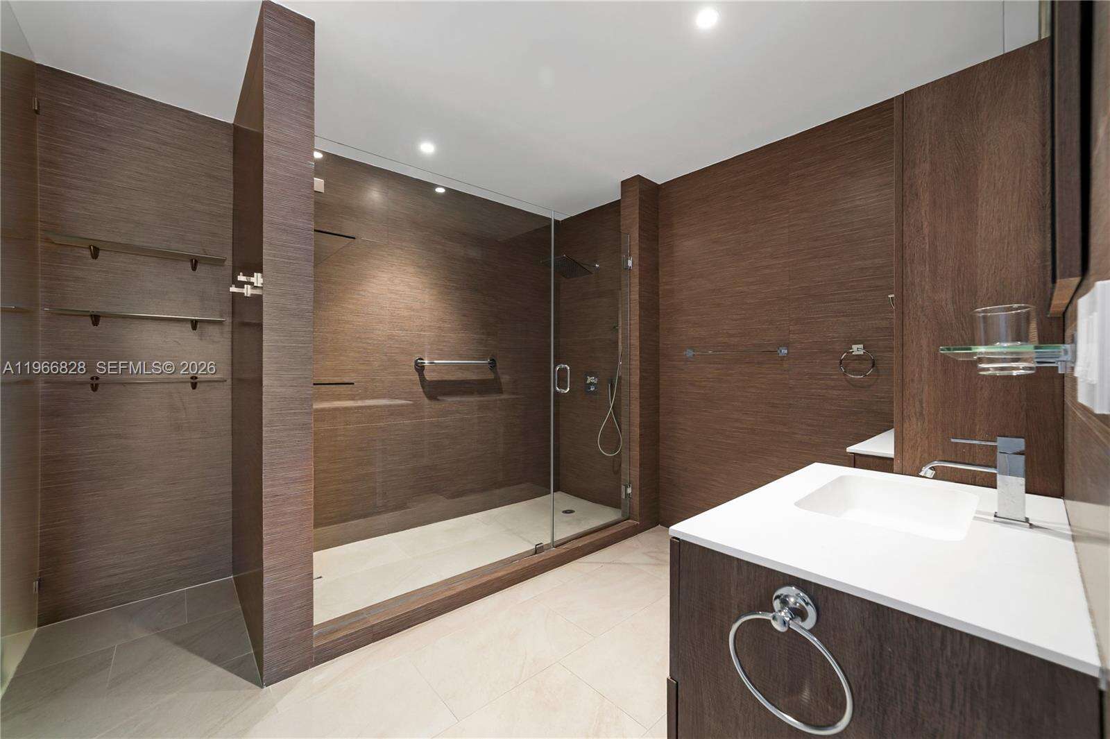 MILLENNIUM TOWER - 1425 Brickell Ave, Miami, FL 33131 | Picture 16