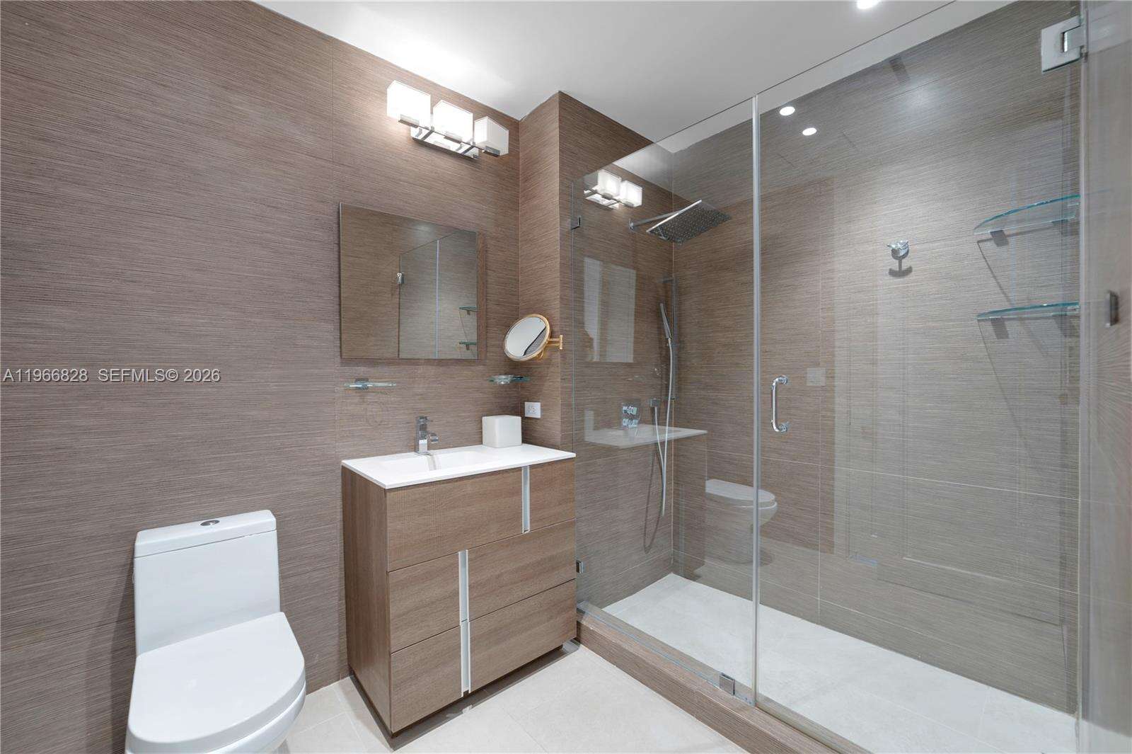 MILLENNIUM TOWER - 1425 Brickell Ave, Miami, FL 33131 | Picture 21