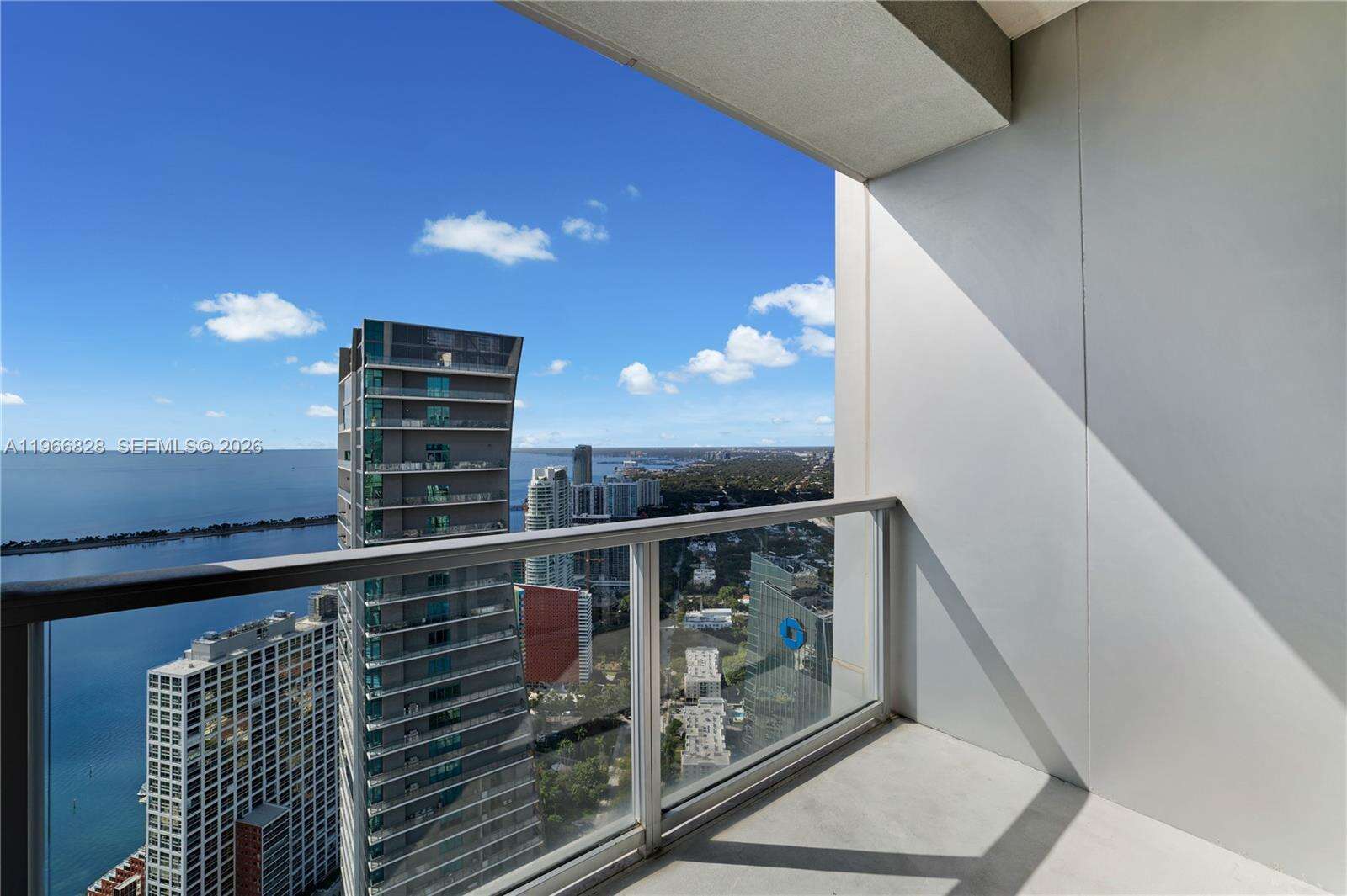 MILLENNIUM TOWER - 1425 Brickell Ave, Miami, FL 33131 | Picture 28