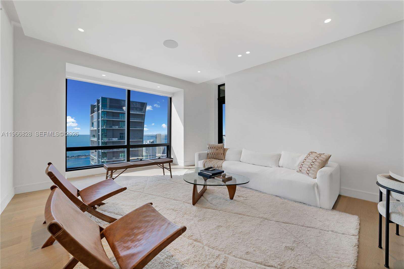 MILLENNIUM TOWER - 1425 Brickell Ave, Miami, FL 33131 | Picture 8