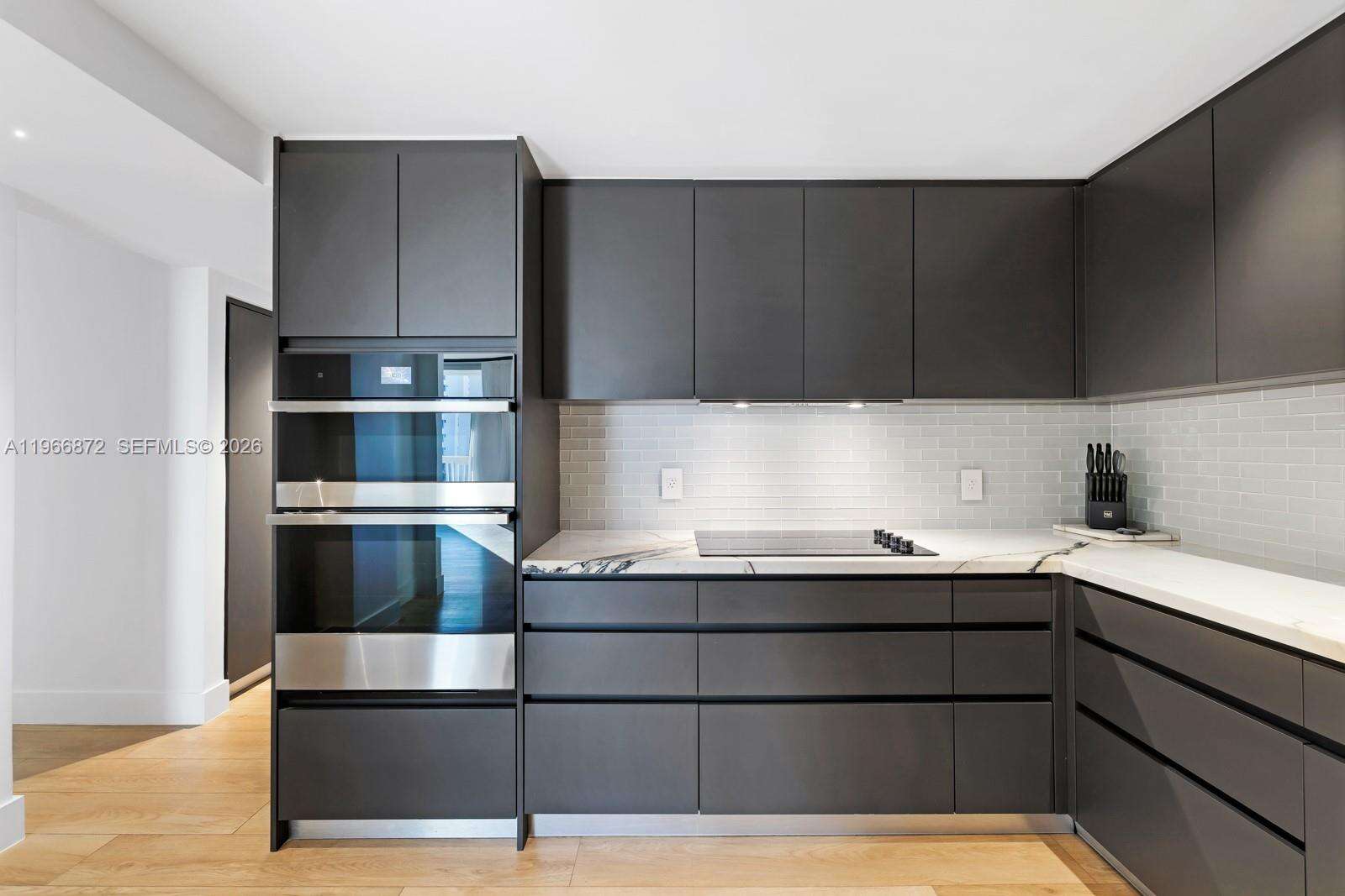 CARAVELLE - 9111 Bay Harbor Dr, Bay Harbor Islands, FL 33154 | Picture 13