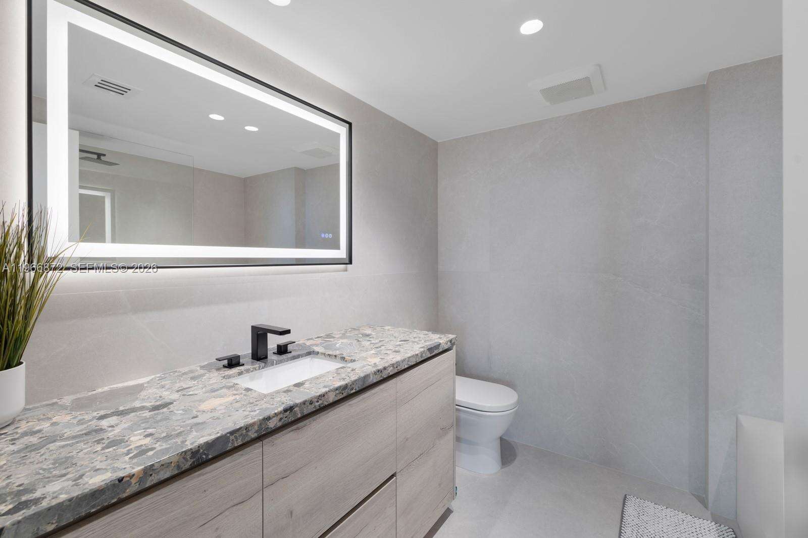 CARAVELLE - 9111 Bay Harbor Dr, Bay Harbor Islands, FL 33154 | Picture 24