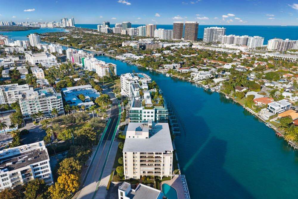 CARAVELLE - 9111 Bay Harbor Dr, Bay Harbor Islands, FL 33154 | Picture 41