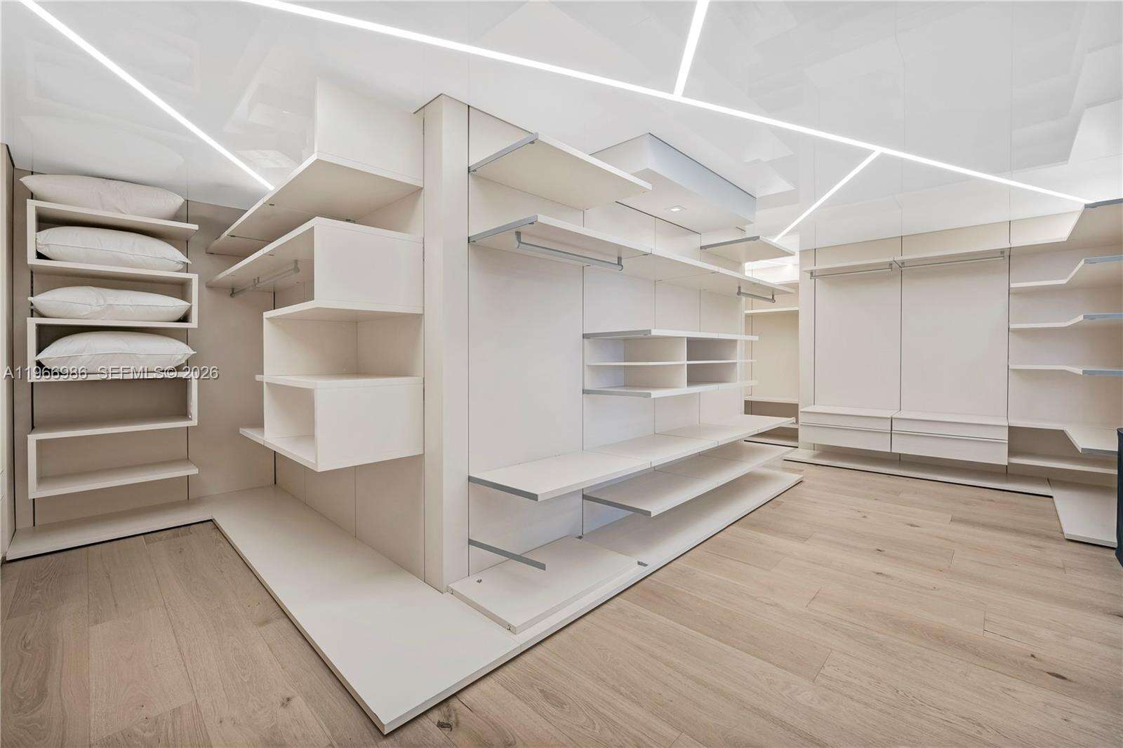 JADE OCEAN - 17121 Collins Ave, Sunny Isles Beach, FL 33160 | Picture 20