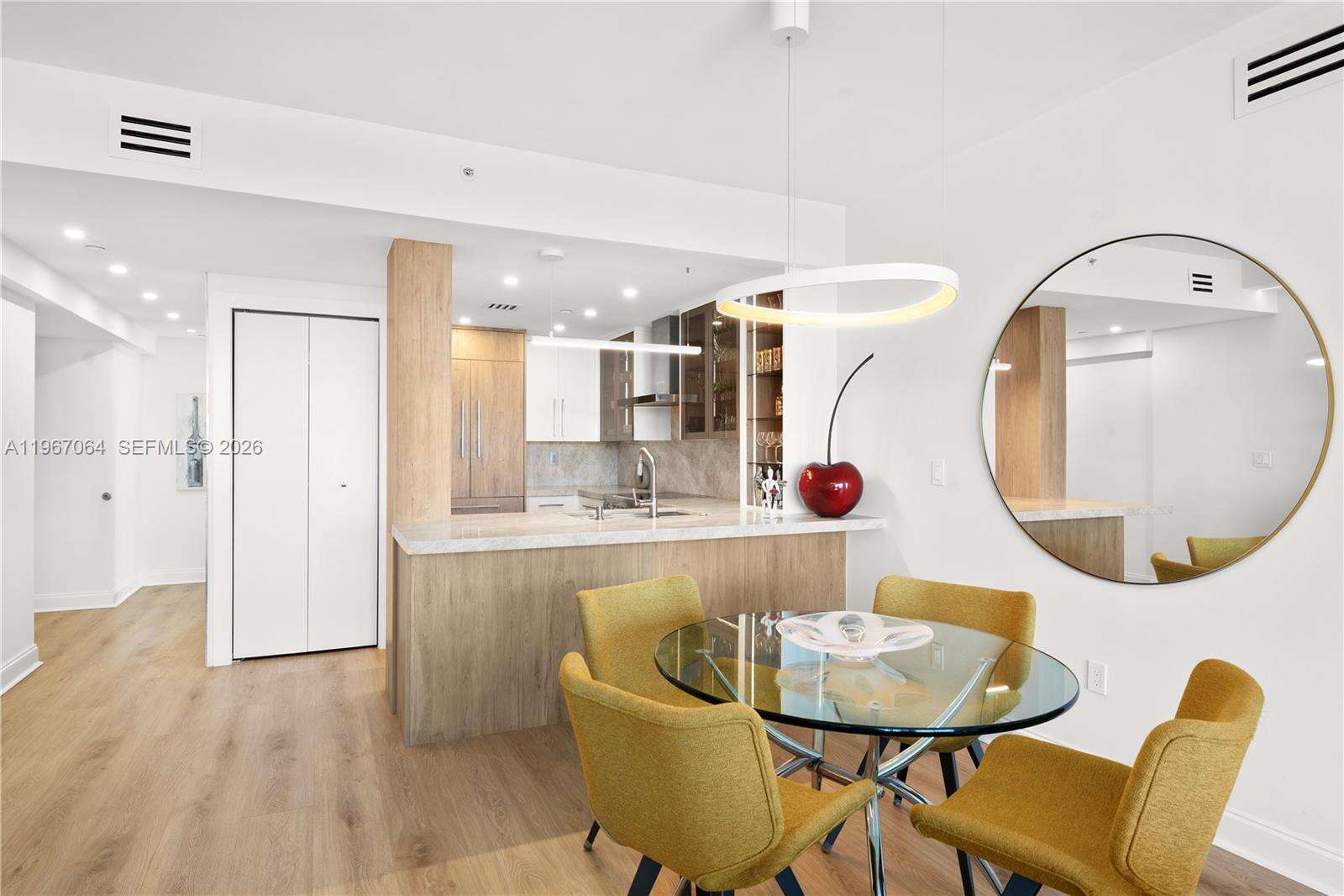 THE BENTLEY BAY - 540 W Ave, Miami Beach, FL 33139 | Picture 12