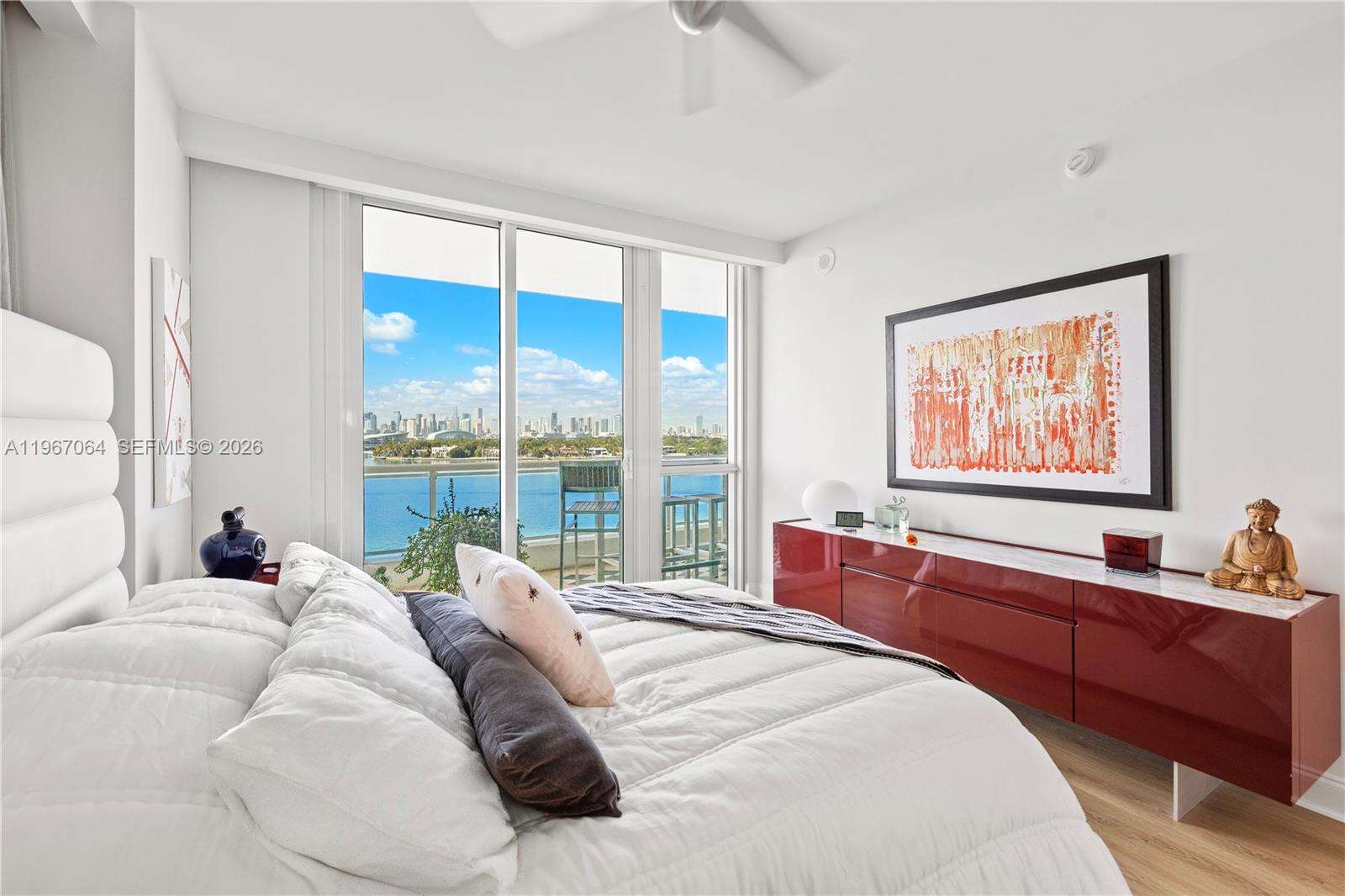 THE BENTLEY BAY - 540 W Ave, Miami Beach, FL 33139 | Picture 13