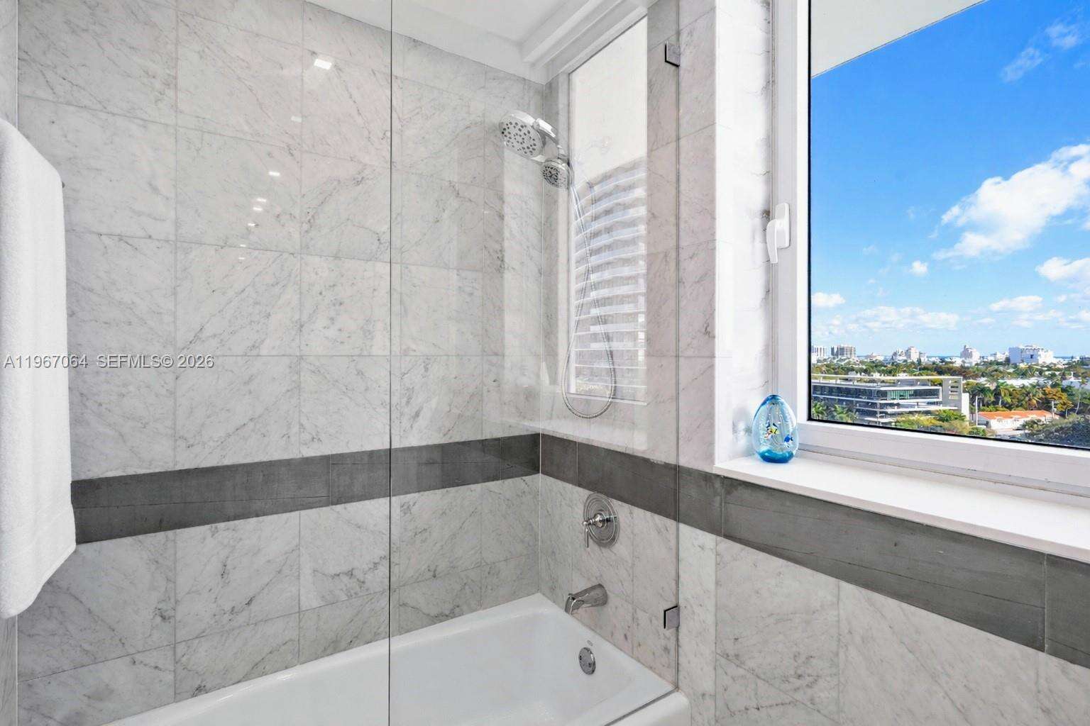 THE BENTLEY BAY - 540 W Ave, Miami Beach, FL 33139 | Picture 20