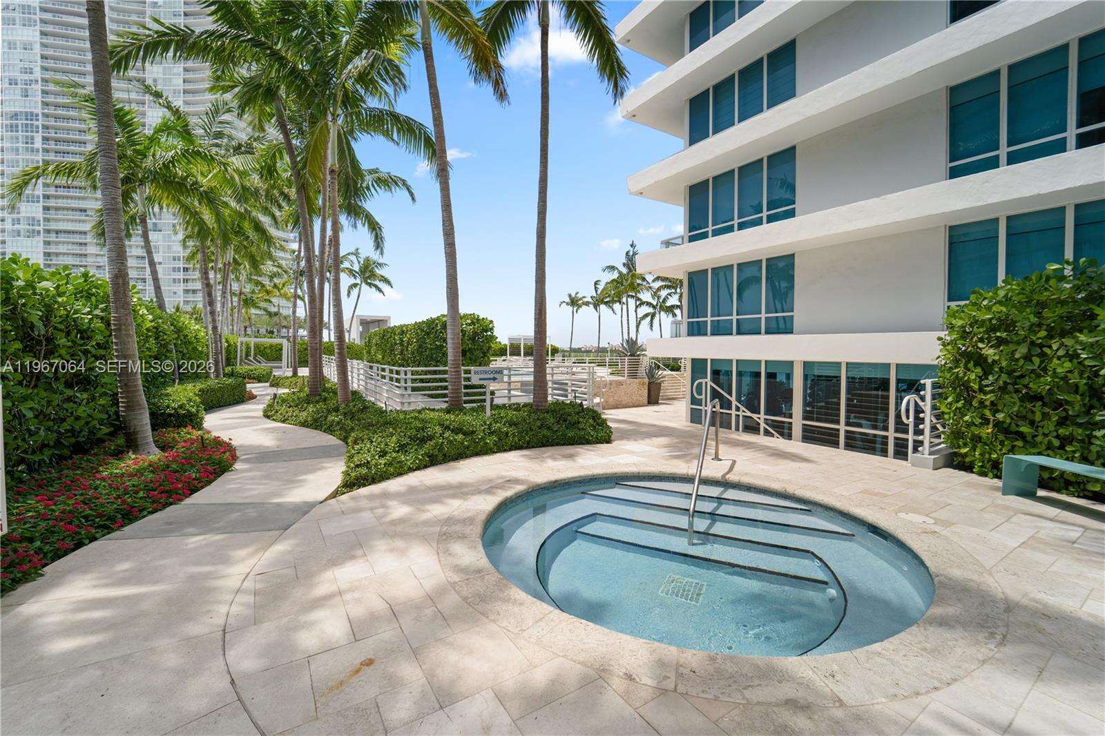 THE BENTLEY BAY - 540 W Ave, Miami Beach, FL 33139 | Picture 29